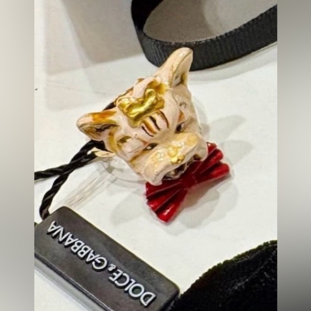 DOLCE & GABBANA Resin Beige Dog Ring US6 /EU51/S NWT and COA